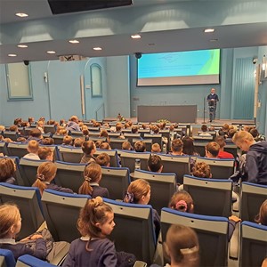 Susreti učenika katoličkih škola koji se pripremaju za sakramente Prve pričesti i svete Potvrde 